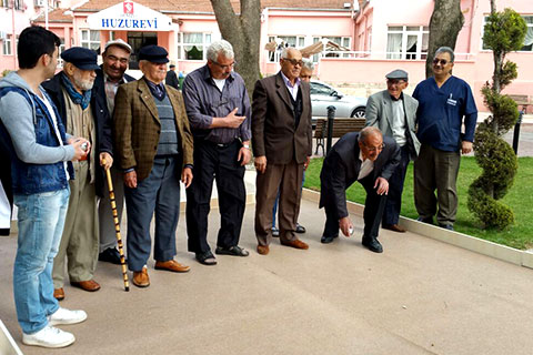 70’lik delikanlılar turnuvaya hazırlanıyor