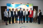 Kadın meclis üyelerine fularlı kutlama