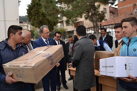 Tavaslı öğrencilerden anlamlı davranış