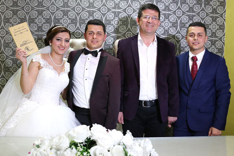 İkizleri düğün ayırdı