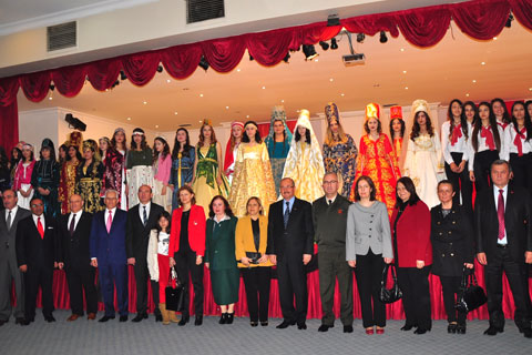 İMKB Lisesi’nden muhteşem defile