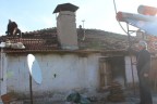 Yanan evini belediye yenileyecek