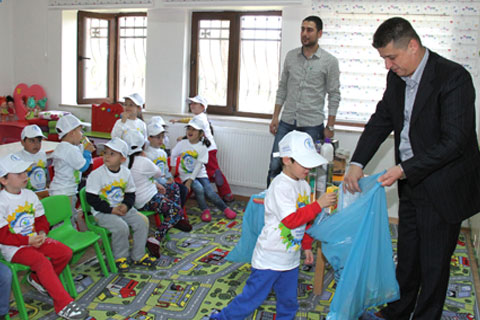 Minikler geri dönüşümü öğrendi