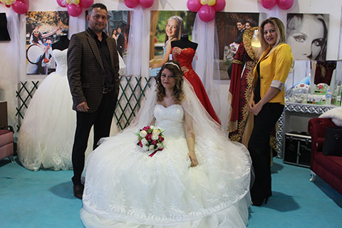 Mükemmel gelinlik arayanların adresi Bluevera