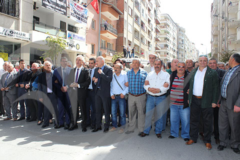 Sancar’dan çelenk adresi: Bakanlık