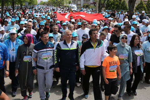 Denizlililer Bahar Yürüyüşü’nde buluştu