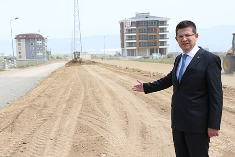 Yenişafak Mahallesi’ne yeni yollar açılıyor