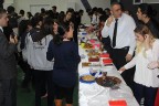 PEV öğretmenlerinden anlamlı kermes