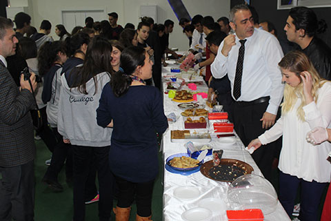 PEV öğretmenlerinden anlamlı kermes