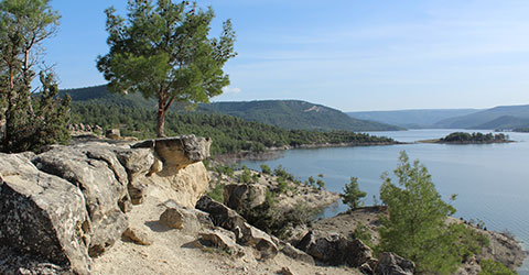 denizli-zeki-akakca-gezenin-gunlugu-menderes-yolunda-birgun-yeldegirmeni-tepesi-1