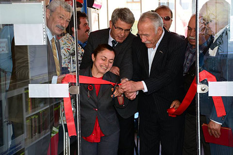 Acıpayamlı engellileri kütüphaneye kavuşturdu