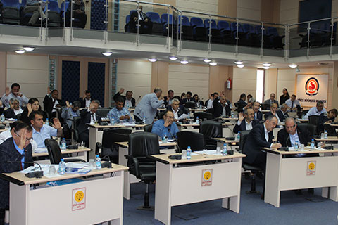 Büyükşehir Belediyesi’nin 2015 harcamalarına onay