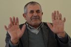 Çivril’de 24 parmaklı adam şaşırtıyor