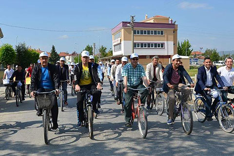 Çivril’de pedallar sağlık için döndü