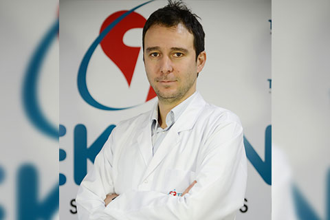 Op. Dr. Aydoğan, başarılı operasyonlara imza atıyor