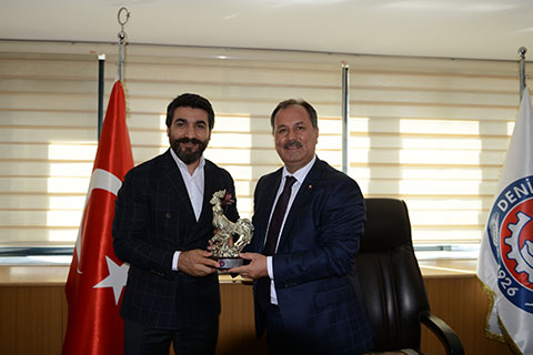 Ünlü tasarımcı Malkoç, DTO’yu ziyaret etti