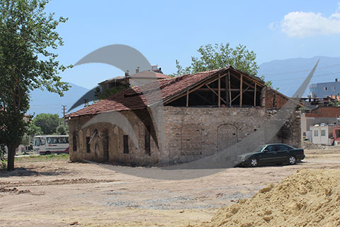 Büyükşehir olmayan mahallede 2 bina alacak
