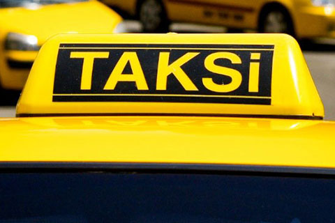 İranlı korsan taksiciler yollarda