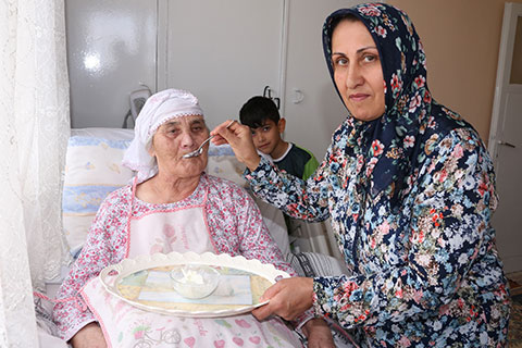 Yatak dağıtımından insanlık dersi çıktı