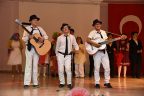 Engelli çocukların parmak ısırtan performansı