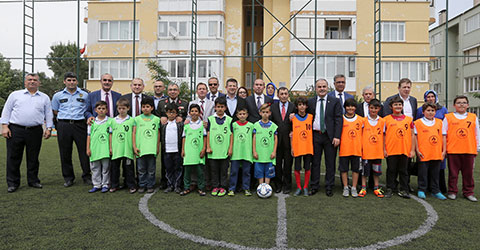 denizli-pamukkale-okul-bahcesine-kuspinarspor-tesisi-1