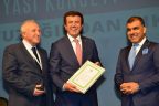 Zeybekci: Türkiye’de sistem tıkandı