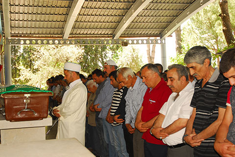 Saliha Can son yolculuğuna uğurlandı