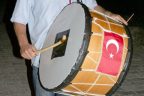 Acıpayam’da Ramazan davulcusu vuruldu