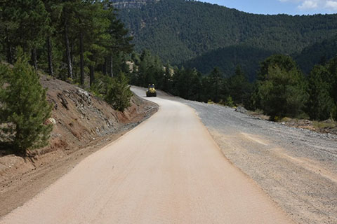 Acıpayam, Bozdağ’a asfalt yolla bağlanacak