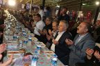 Pazaryerinde iftar sofrası