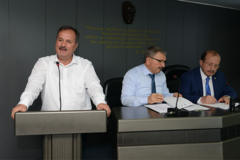 Özer son gelişmeleri değerlendirdi