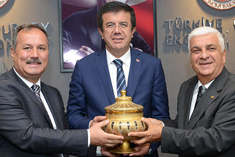 Bakan Zeybekci, Denizli iş dünyasıyla buluştu