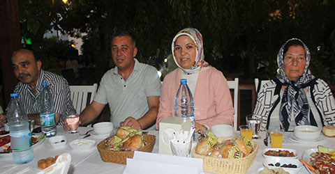 denizli-tekden-iftar-yemegi-1