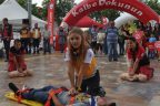 Dans ederek kalp masajını öğrettiler