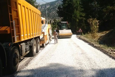 Çameli-Mınak Yolu asfaltlanıyor