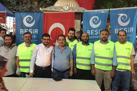 Demokrasi nöbetçilerine çorba ikramı