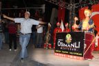 DEMOKRASİ NÖBETİ ŞÖLENE DÖNÜŞTÜ