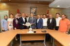 Altıparmak’a sendika ve leblebicilerden ziyaret