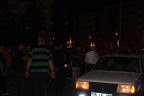 HALK ATM VE BENZİNLİKLERE KOŞTU