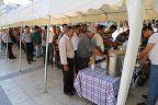Demokrasi nöbetinde sandviçli beslenme