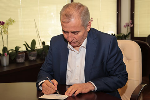 Başkan Zolan’dan moral kartı