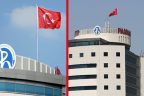 PAÜ Hastanesi’ne dev bayrak