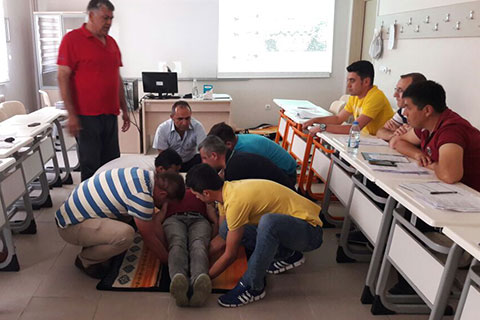 Cezaevi personeline ilk yardım eğitimi