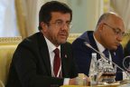 Zeybekci, sakallı imajıyla Rusya gezisinde