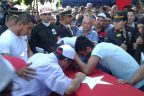 ŞEHİDİ BİNLER UĞURLADI