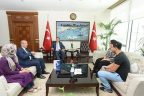İşaret dili bilen personel çalıştırılsın