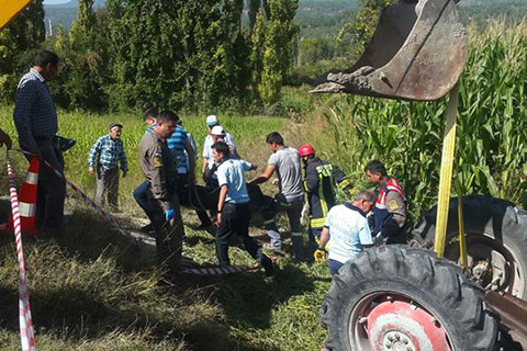 Acıpayam’da traktör can aldı