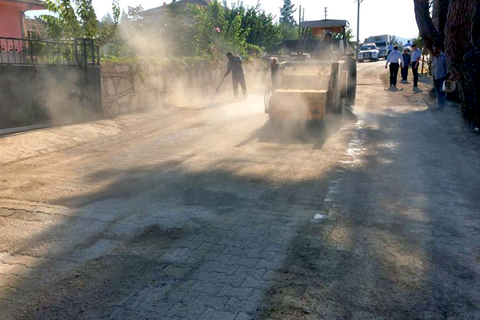 AK Parti ve CHP’li belediyelerin yardımlaşması