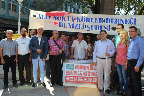 Toplu taşıma araçlarında engellilere uygun düzenleme istendi