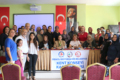 Kadın Meclisi’nden Mutlu Aile seminerleri